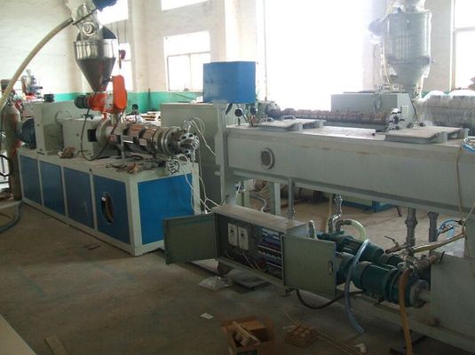 Automatyczna linia do produkcji podwójnych rur Pvc, maszyna do produkcji rur z tworzyw sztucznych Cpvc Upvc