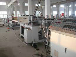 Szablon konstrukcyjny Linia produkcyjna / maszyna do produkcji płyt WPC, certyfikat CE ISO9001