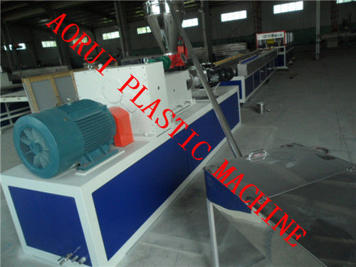 Linia do produkcji profili z podwójną śrubą WPC, maszyna do wytłaczania tworzyw sztucznych z drewna PVC