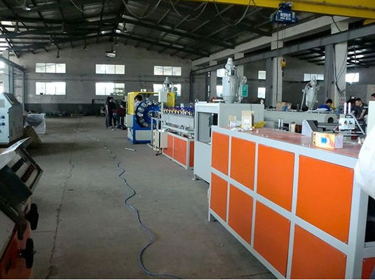 Linia do wytłaczania rur z tworzyw sztucznych z pcv, maszyna do produkcji rur z PVC o średnicy 16-63 mm