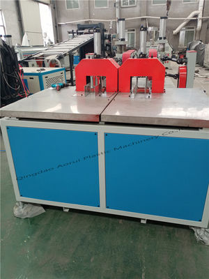 Maszyna do wytłaczania rur PVC w stylu sprężynowym 90 mm 200 kg / H 6 m / min