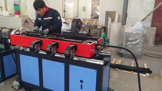 Dobra cena. Trwała linia do wytłaczania rur z tworzyw sztucznych / maszyna do produkcji rur z tektury falistej z podwójną ścianką z PE w Internecie