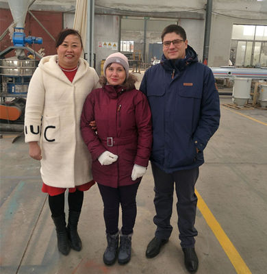 Dobra cena. 20mm PP PE PVC Jednościenna rura falista Linia do wytłaczania tworzyw sztucznych w pełni automatyczna w Internecie