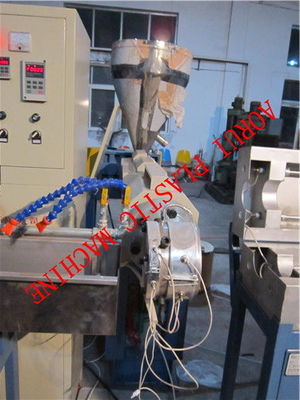 Dobra cena. Linia do wytłaczania rur z tworzyw sztucznych o średnicy 20 mm - 63 mm dla przemysłu chemicznego nafty w Internecie