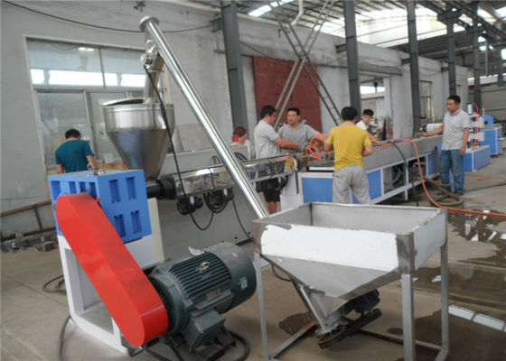 Dobra cena. Podwójna śruba 37kw Linia do wytłaczania profili plastikowych WPC 180kg / H Typ integralny w Internecie