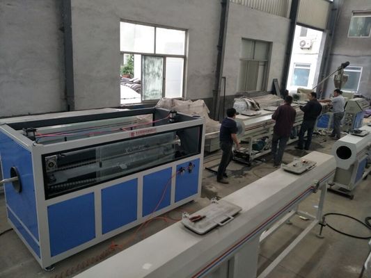 Dobra cena. Linia do produkcji rur PVC z podwójną śrubą UPVC Nawierzchnia kabli Produkcja rur PCV w Internecie