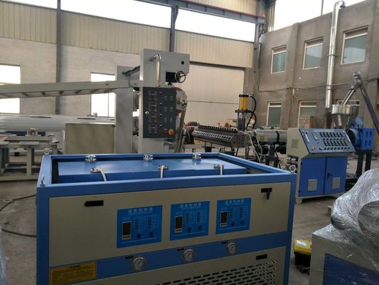 Linia produkcyjna płyt piankowych PVC Maszyna do wytwarzania płyt piankowych PVC Celuka