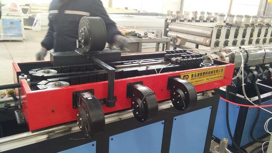 Maszyna do wytłaczania rur falistych z podwójną śrubą 60 kg / H 10 m / min