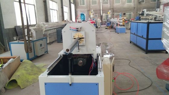 Jednośrubowa elektryczna wytłaczarka do rur Pe do plastikowych rur falistych