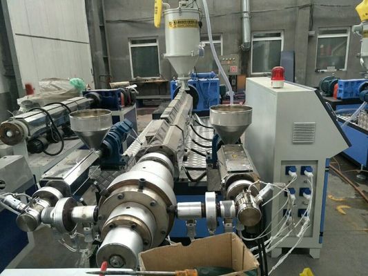 Linia do produkcji rur HDPE z falownikiem ABB o prędkości ślimaka 0 - 150 obr./min
