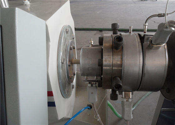 Linia wytłaczania rur PVC 20 mm - 110 mm Linia wytłaczania rur PVC może być dostosowana