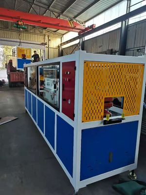 Dobra cena. Podwójna śruba PVC WPC Plastic Profile Extrusion Line Sterowanie PLC w Internecie